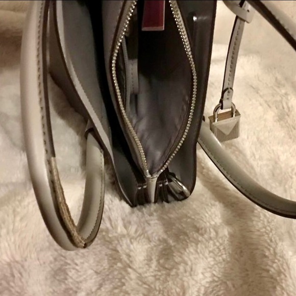 Michael Kors Mercer Bag - Picture 3 of 8